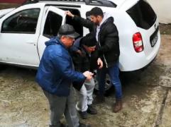 Un batran de 80 de ani si-a ucis prietenul cu mai multe lovituri de topor