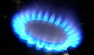 Preţurile la electricitate şi gaze naturale, pentru români, îngheţate până în 2022