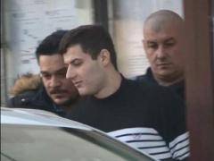 Tânărul care şi-a înjunghiat fosta profesoară a fost arestat. Mihai Niţescu este cercetat pentru tentativă de omor