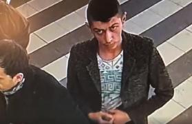 Tânărul a plecat cu portofelul