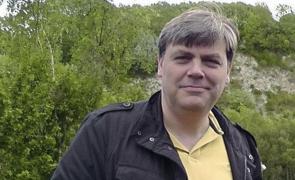 Bărbatul a fost omorât chiar în faţa fiului său