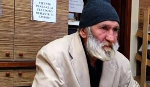 Cerşetor român, umilit de viceprimarul oraşului Trieste din Italia