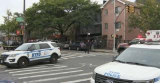 Patru morți și cinci răniți, după un atac armat, la New York (Video)