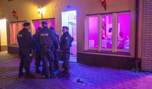 Fete obligate să se prostitueze în Germania şi să se mărite cu indieni