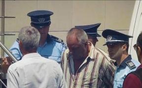 Dincă a recunoscut că ar fi răpit şi ucis două tinere