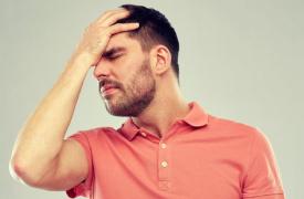 Bărbat din Baia Mare ţepuit cu 1.600 de dolari de un român din SUA, care i-a promis că îl aduce la muncă