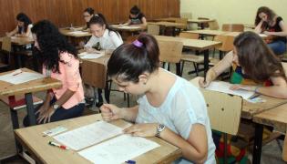 Câte ore vor sta elevii la școală