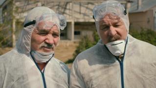 În Mangalița, primarul vrea să confiște porcii bolnavi, iar de la primărie dispare cutia cu donații pentru orfani