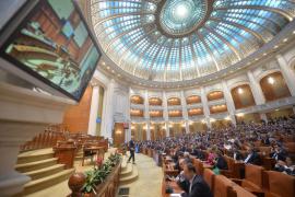 Moţiunea de cenzură a Opoziţiei, citită în Parlament. Votul, programat săptămâna viitoare