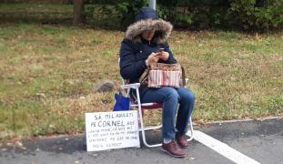 O procuroare din Brașov, protest în stradă pentru fostul iubit