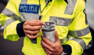 Amenzi uriaşe pentru acei şoferi care aruncă chiştoace de ţigări pe stradă