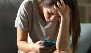 Fetiţă din Buzău, răzbunare pe colega de bancă cu poze indecente