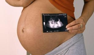 Tânăra însărcinată a ajuns la spital, în Buzău, însă s-a stins din viaţă