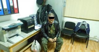 Bărbat din Suceava, reținut după ce a împânzit orașul cu mesajul: "Sunt atletic, înalt și frumos și ador poziția 69"