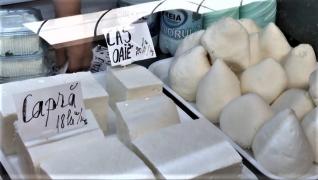 Căcăreze de oaie în laptele de vacă, pentru gust