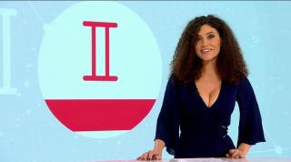 Prezentatoarea Horoscopului, Nadina Zissu, în platoul Observator