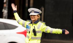 Dialog uluitor între un polițist și un șofer