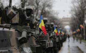 Unul din cele două tancuri ale Unităţii Militare 01551 Tancuri Galaţi s-a stricat în timpul paradei de 1 Decembrie
