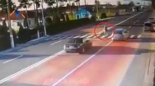 O farmacistă a fost lovită în plin pe trecerea de pietoni, la Brădeşti, în Dolj