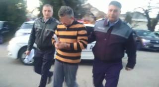 Un şofer beat a târât cu maşina un poliţist care încerca să îl oprească