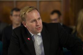 Mesajul ministrului Costache după moartea pacientei care a luat foc in spital