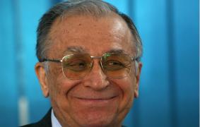 Ion Iliescu nu a mai avut apariţii publice de câţiva ani