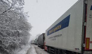 Şosea acoperită cu zăpadă