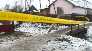 Femeie omorâtă lângă cârciuma din sat, în Mureş. La nici 24 de ore, criminalul s-a spânzurat (Video)