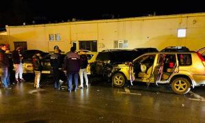 Şofer în vârstă de 18 ani intră cu viteză mare în parcarea unui mall din Vaslui, spulberă totul în cale