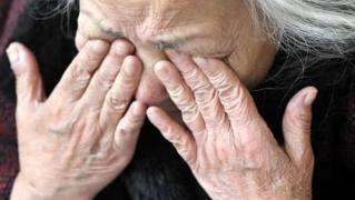 O bătrână din Brescia i-a făcut cadou casa îngrijitoarei românce, singura care a rămas cu ea după ce nepoţii au abandonat-o