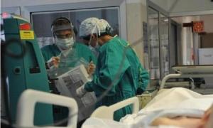 Medici italieni într-un spital