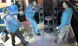 Iubitul străin al unei românce a fost ucis cu cărămizi în barul din Drăguţeşti