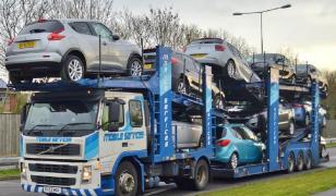 Şofer român condamnat în patru zile, în Franţa. Avea 5 albanezi în portbagajele maşinilor de pe platformă