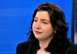 Anunţ al tinerei acuzate că şi-a însuşit banii unor copii bolnavi. A închis conturile, o parte din bani se întorc către donatori (Video)