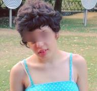 Tânără cu autism dată jos dintr-un taxi, în București. Argumentul şoferului: "Nu duce handicapaţi cu maşina!"