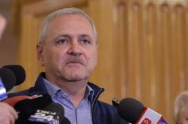 Dragnea, huiduit de un protestatar. Replica şefului PSD: "La pușcărie să ajungi tu, securilă"