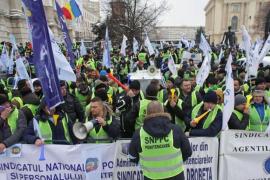 Mii de poliţişti, rezervişti militari și angajaţii din penitenciare ies azi în stradă. Protest de amploare în faţa MAI