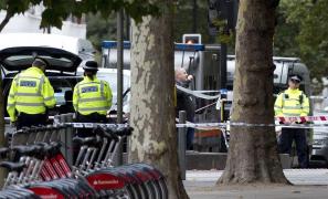 Raid al poliţiei din Marea Britanie