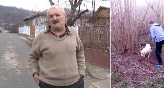 Bunicul adolescentului în fața casei sale din Dâmbovița