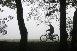 Alertă cod galben cu efect imediat. Localităţi din Moldova, lovite de fenomene periculoase