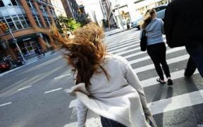 ANM a emis o prognoză specială pentru Bucureşti. Vânt puternic şi vreme deosebit de caldă în Capitală