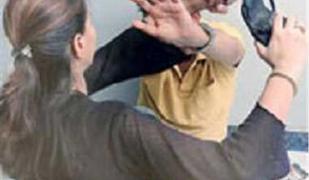 Bărbat din Botoşani, bătut de nevastă