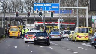 Focuri de armă în staţia de tramvai
