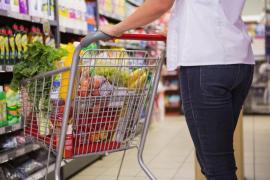 Alertă alimentară în România. Un lanţ naţional de magazine retrage un produs posibil contaminat cu Salmonella