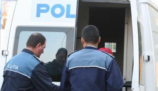 Tânăr italian îşi ucide prietenul român, la Vatra Dornei, în timp ce românul îşi bătea iubita