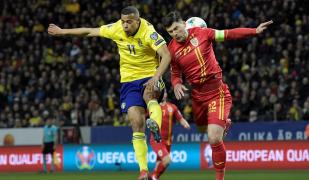 Scenă din meciul Suedia - România