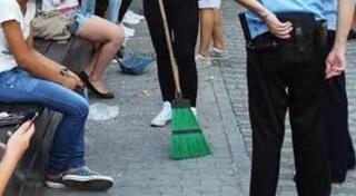 Amenzi ameţitoare la Timişoara, pentru aruncatul de ambalaje sau mucuri de ţigări pe stradă