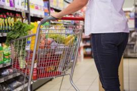 Alertă alimentară în România. Un lanţ naţional de magazine retrage un produs care poate provoca alergii