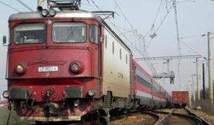 Copil de 2 ani lovit de tren