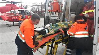 Un copil de 3 ani din Bacău a făcut comoţie cerebrală, după ce i-a căzut televizorul în cap